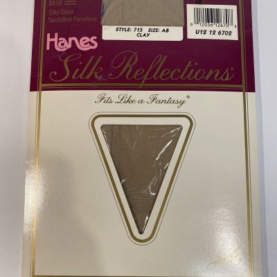 Vintage Hanes Silk Reflections Silky Sheer Clay AB Pantyhose NOS